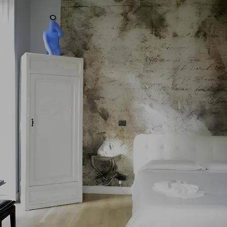 Chic Centro Porta Nuova 4*