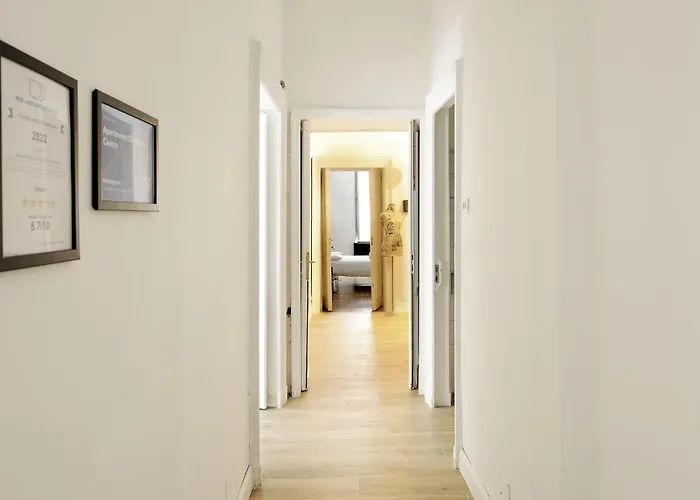 Konukevi Chic Centro Porta Nuova 4*