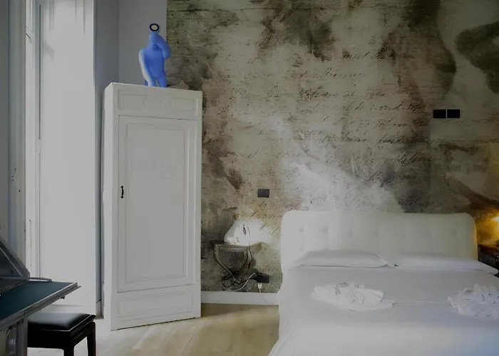 Chic Centro Porta Nuova 4*