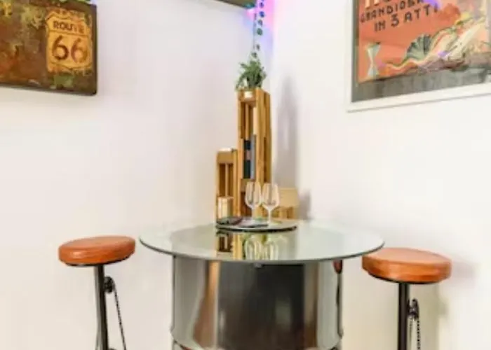 Chic Centro Porta Nuova 4*