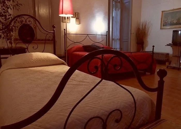 Konukevi Chic Centro Porta Nuova 4*